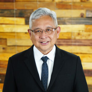 Senior Pastor Linh Doan